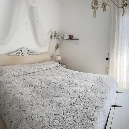 Holiday home Villetta Con Jacuzzy